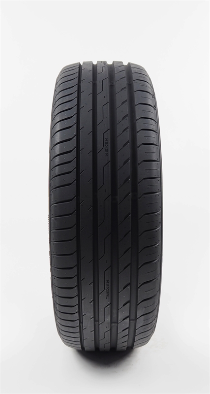 Nexen  NFERA SPORT SUV 99W
