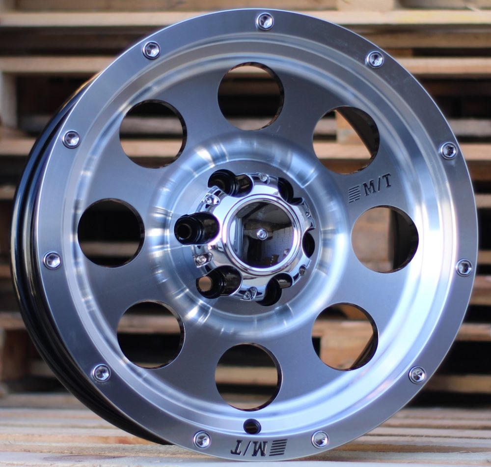 4x4 QC812 MB